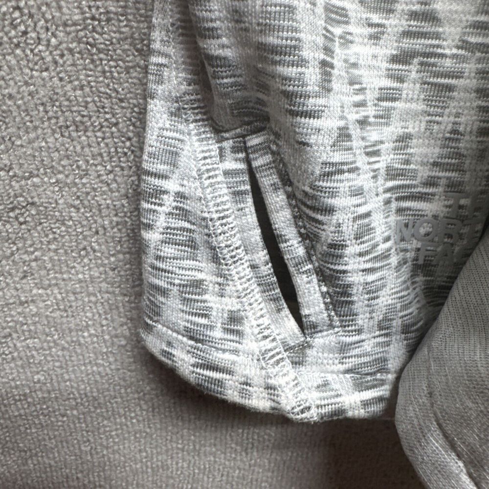 The North Face Jacket Womens M Dyvinity Metallic Silver Hybrid Hooded Training - Picture 11 of 12